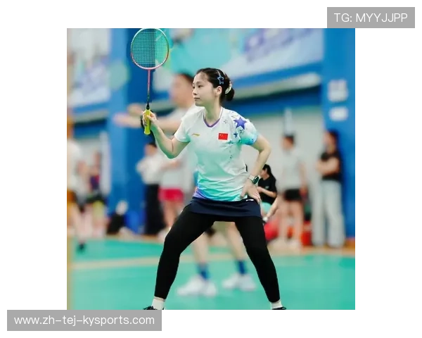 羽毛球开局姿势 羽毛球开局姿势